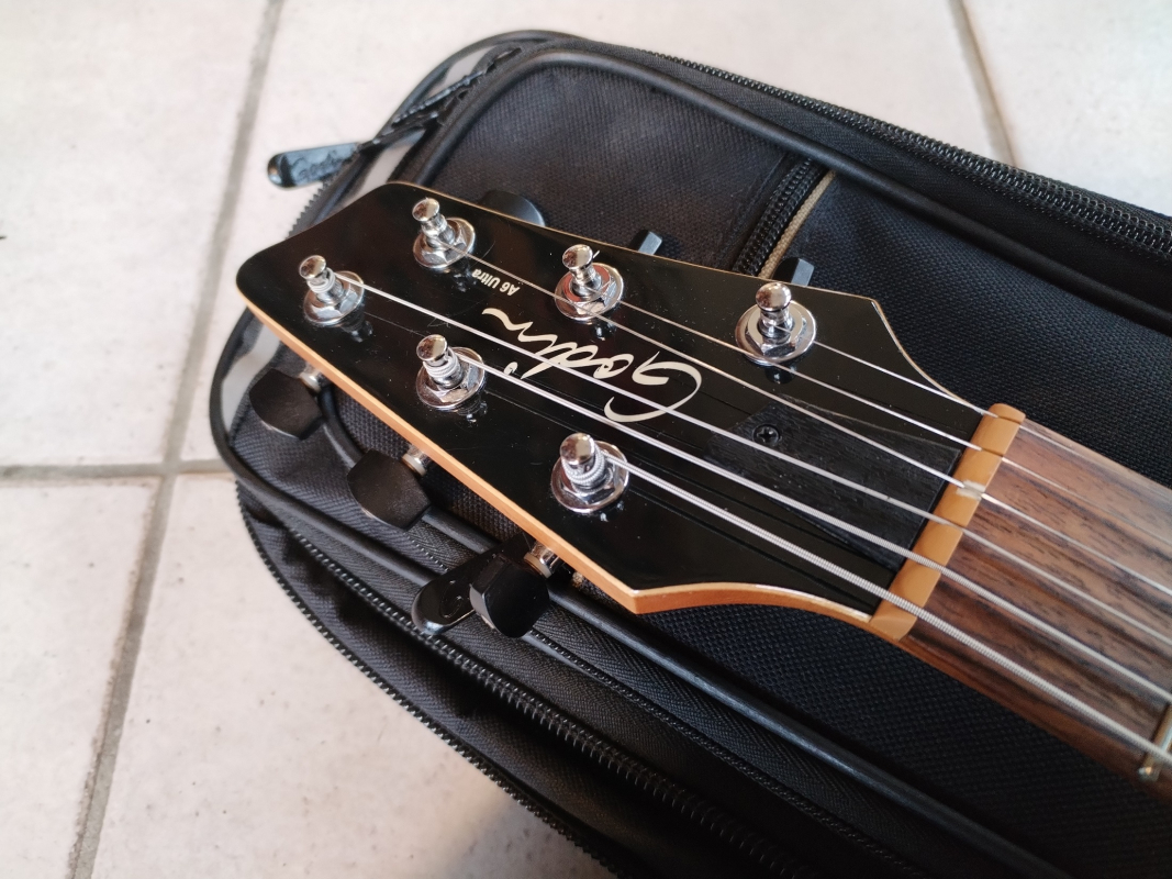 Godin A6 ultra second hand