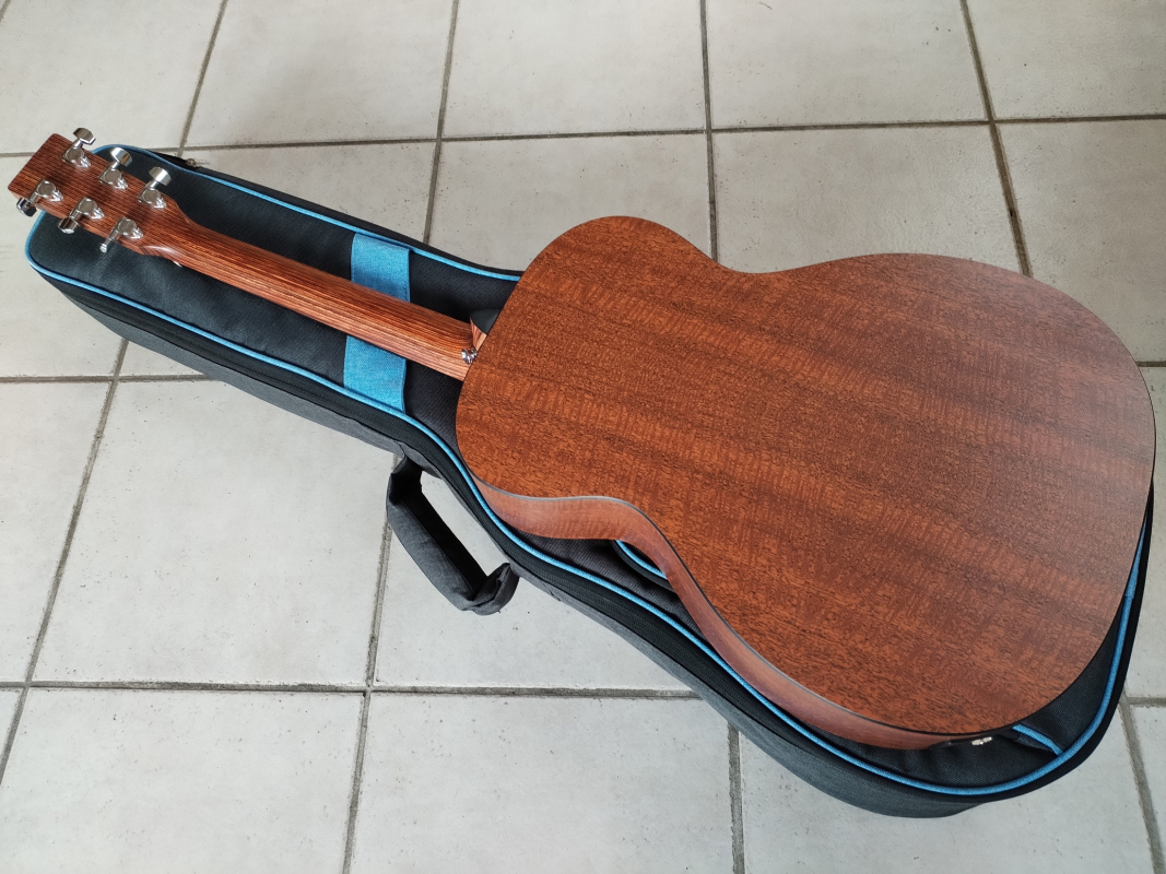 Martin 0-X1 second hand incl.Gigbag