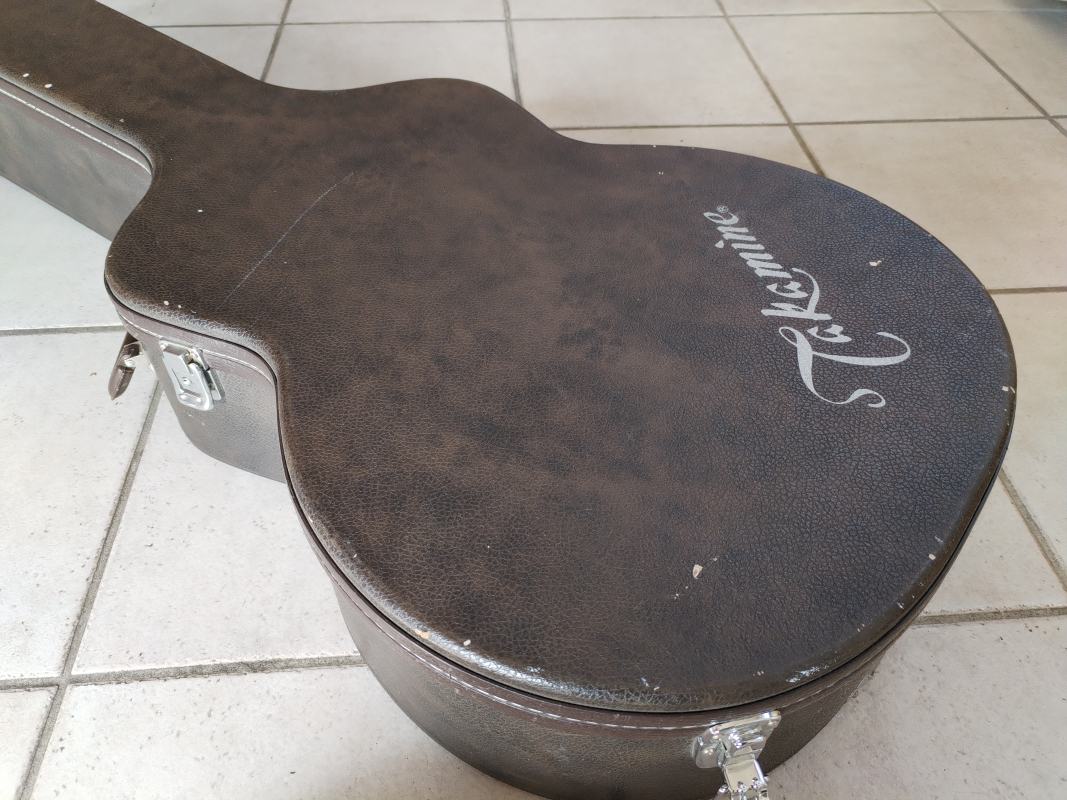 Takamine Western Koffer second hand