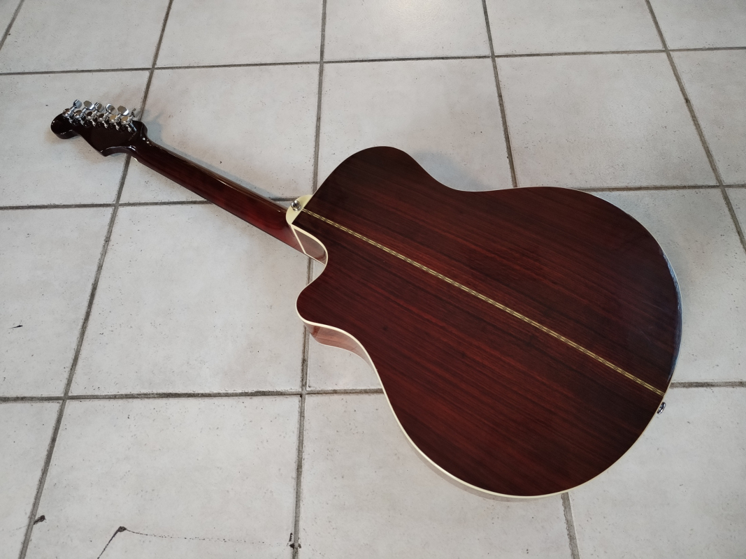 Fender Cameron made in Korea second hand