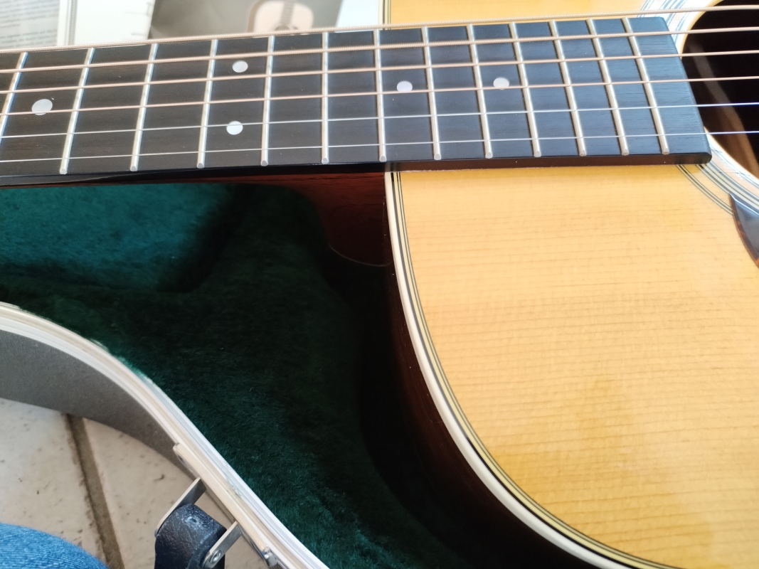 Martin D-28L second hand