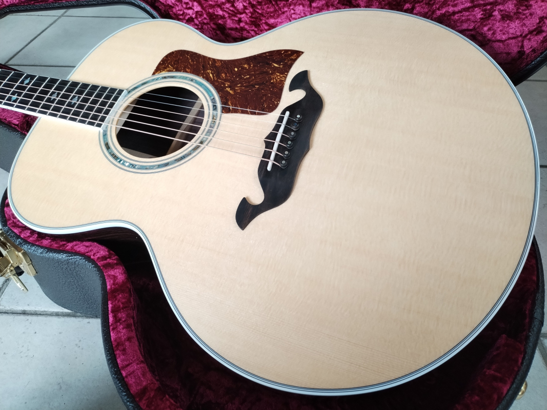 Taylor 815e Legacy Serie