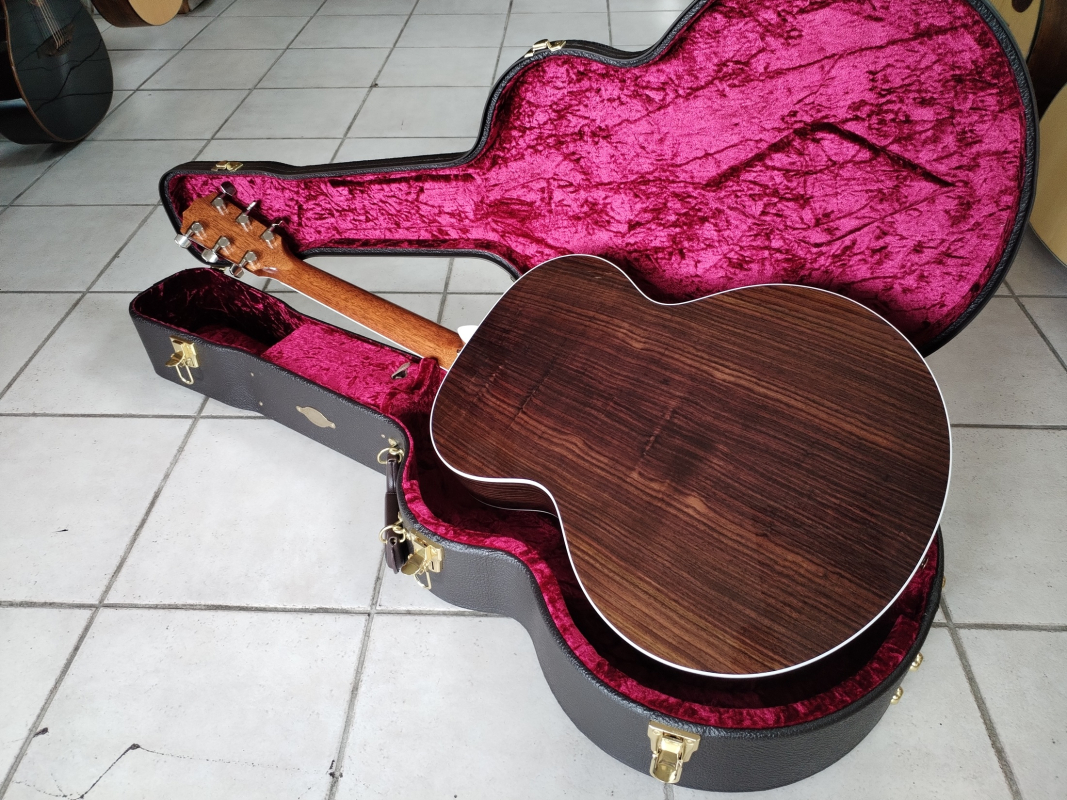 Taylor 815e Legacy Serie