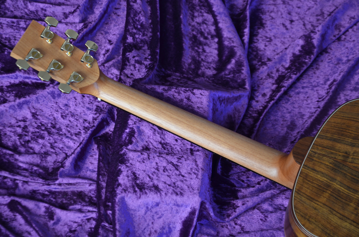 Lakewood M-18 Ovankol "Eigenart"