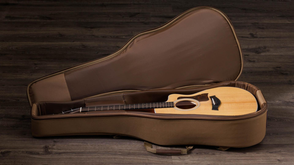 Taylor 212ce